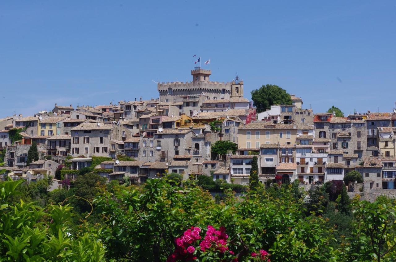 Studio F1 Vue Mer A 30M Des Plages Cagnes-sur-Mer Exteriér fotografie
