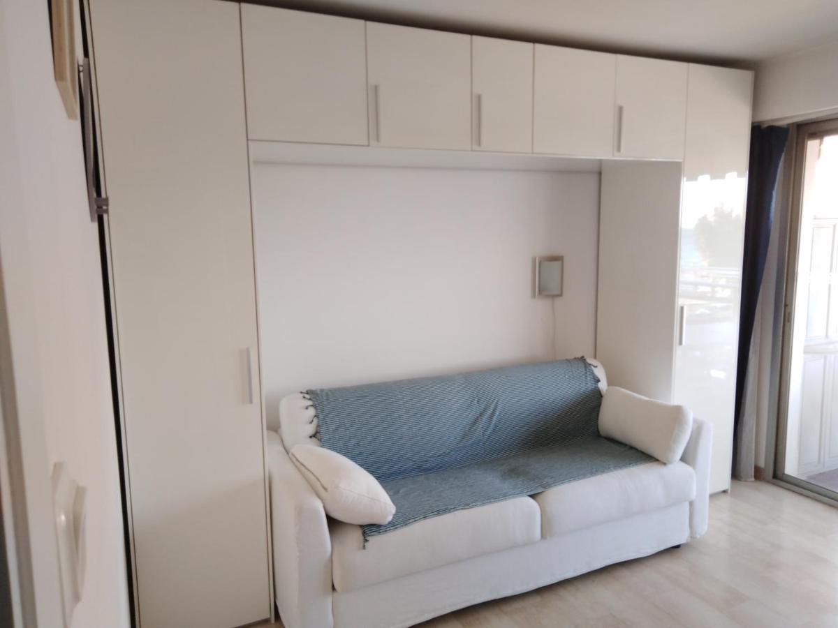 Studio F1 Vue Mer A 30M Des Plages Cagnes-sur-Mer Exteriér fotografie